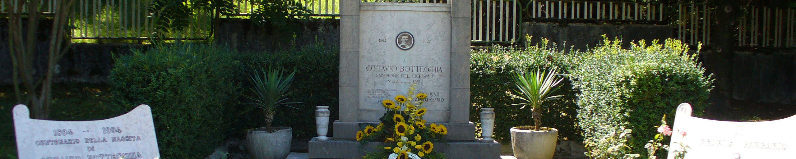 Monumento al campione del ciclismo OTTAVIO BOTTECCHIA